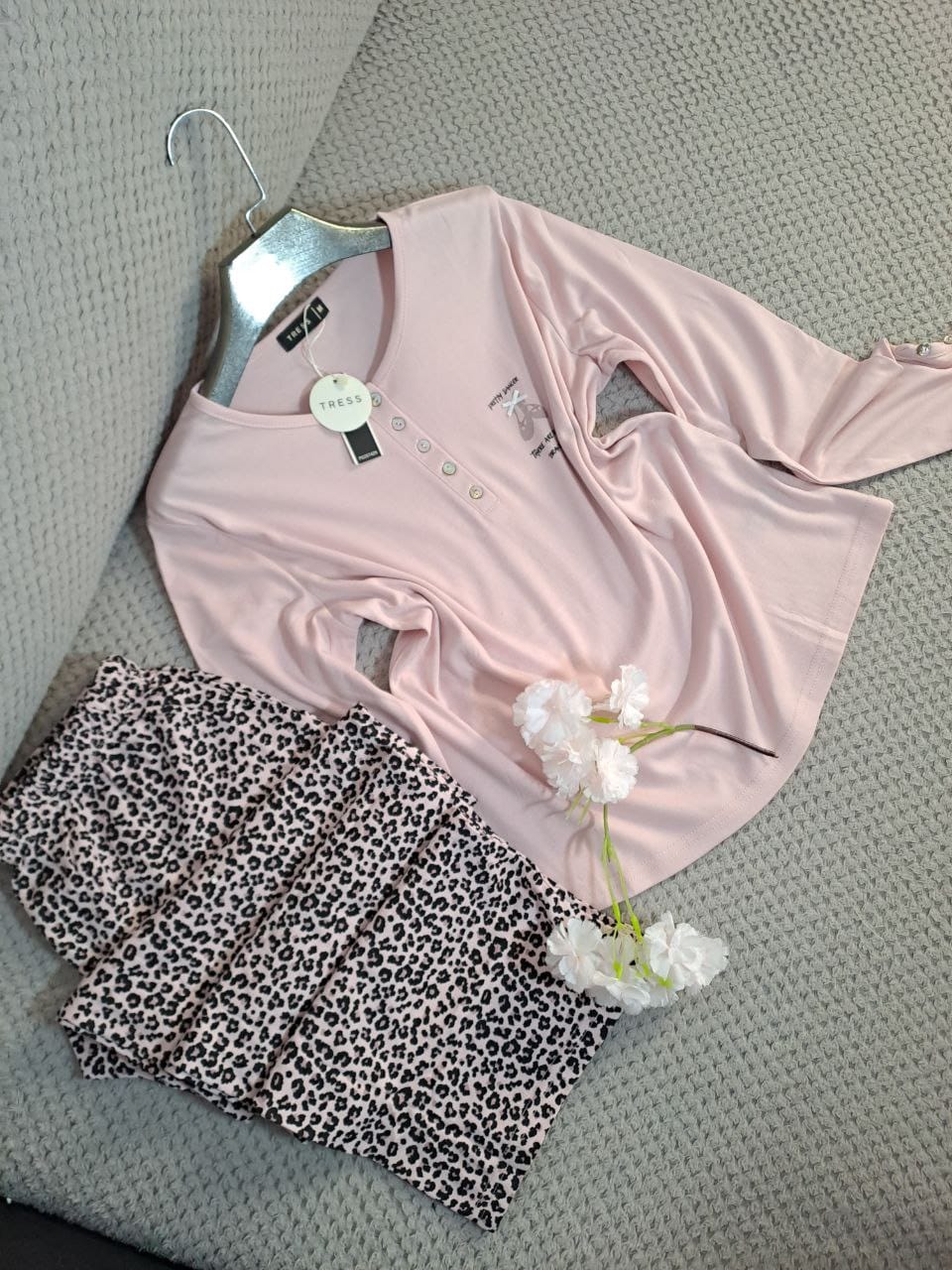 Women’s Pajama Set – Leopard Print